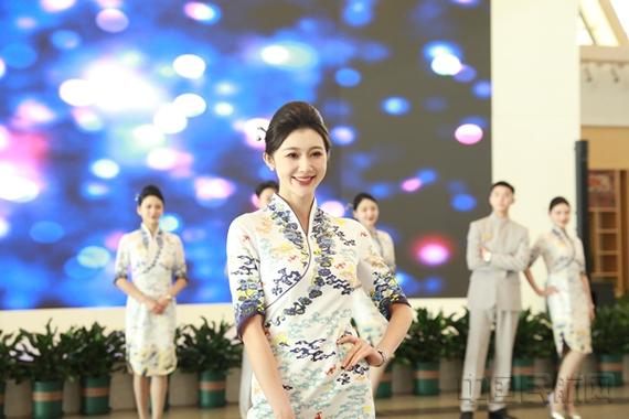 夏航季 祥鹏航空更换“海天祥云”制服并新开10条航线