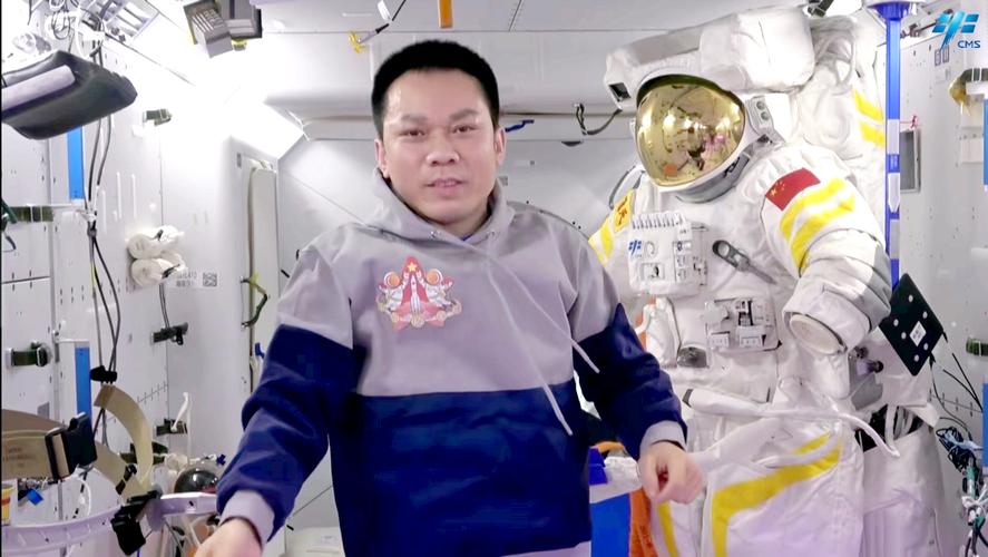 航天员回地球第一顿饭想吃啥?汤洪波:湖南米粉!
