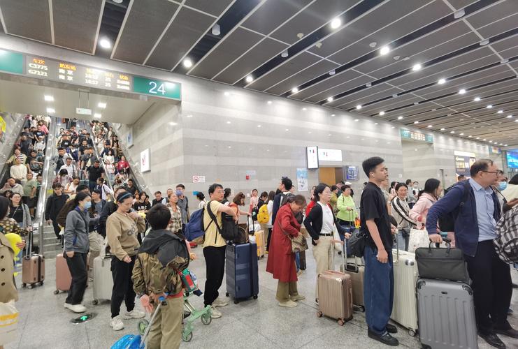 铁路上海站今日预计发送旅客40.0万人